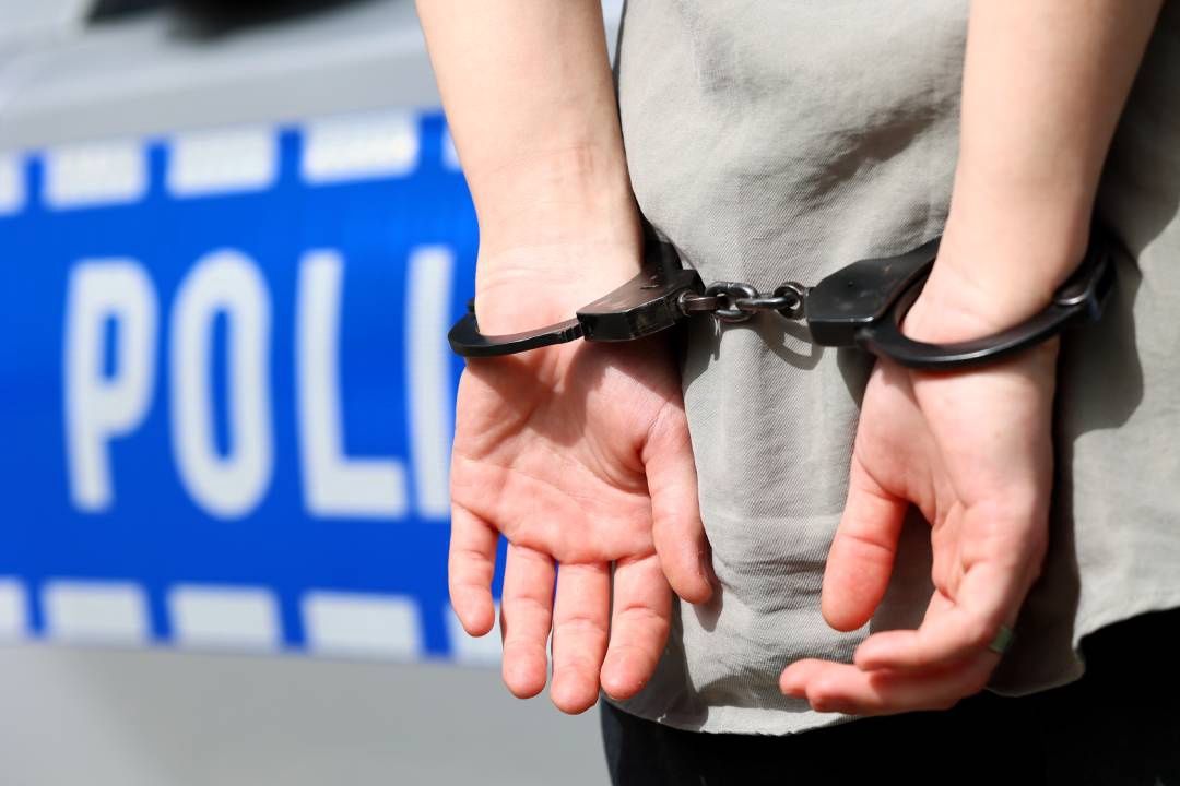 Dyrektor szkoły w Śląsku zatrzymany za pornografię z małoletnimi