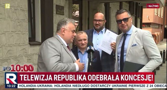 Koncesje dla Republiki i wPolsce24 podpisane. Gdzie znajdą się na multipleksie?