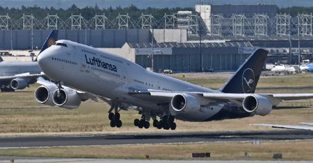Lufthansa: Boeing 747-8 przerwał lądowanie w Los Angeles