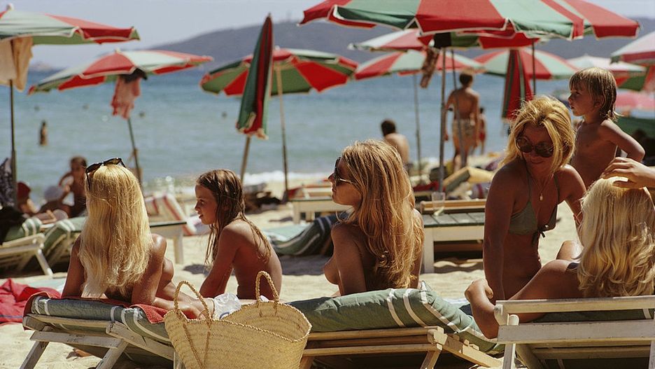 Plaża nudystów na Lazurowym Wybrzeżu
