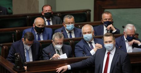 Ministrowie stracą stanowiska? Sejm rozpatruje wnioski opozycji