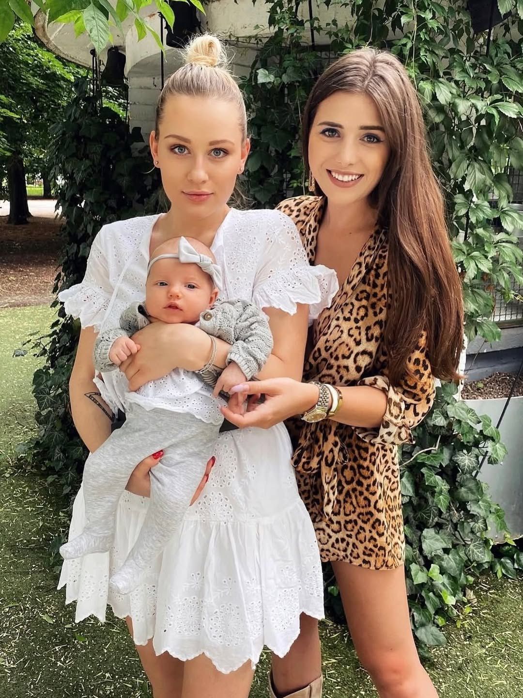 Andziaks, Ola Nowak, Charlie 