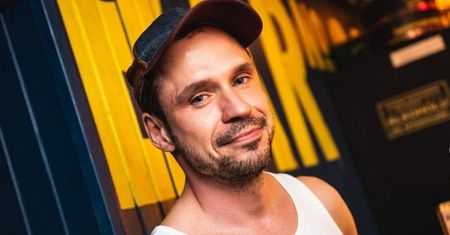 Daniel Dobosz wyznał, że jest gejem. Wcześniej był zaręczony z kobietą