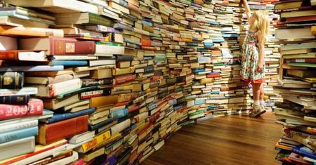 E-booki napędziły sprzedaż papierowych książek?