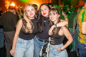 Tropikalna noc na juwenaliach w Krakowie. Klub Studio pękał w szwach! Studenci bawili się do rana