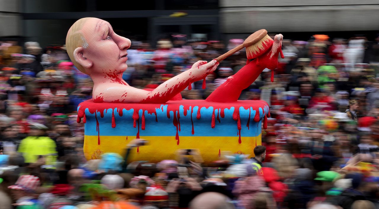Putin w wannie wypełnionej krwią. A to nie był koniec