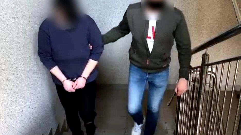 Warszawa. Duże ilości mefedronu w mieszkaniu 33-latki. "Była poszukiwana listami gończymi"