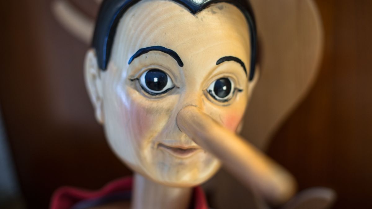 Prawdziwi kłamcy nie mają w sobie nic z bajkowego Pinokia. Kiedy kłamią, nic ich nie zdradza. Ani mimika, ani nerwowe gesty