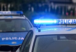 Czołowe zderzenie BMW z ciężarówką. Nie żyje trzech nastolatków