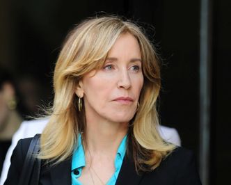 Felicity Huffman skazana na... dwa tygodnie więzienia! Dała łapówkę, by jej córka dostała się na dobre studia