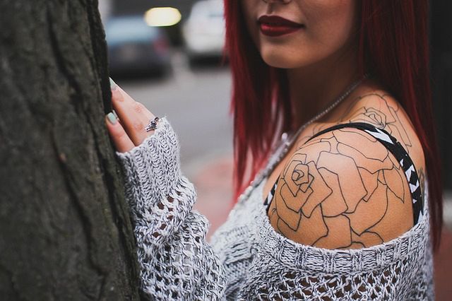 Tatuaże damskie to oryginalne i inspirujące ozdoby ciała