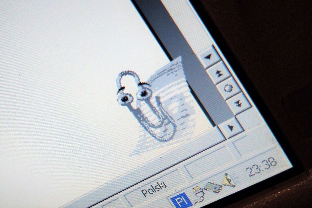 Spinacz z Microsoft Office 2000, fot. Kamil J. Dudek