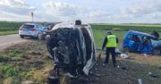 Kosiska: Czołowe zderzenie volkswagena i suzuki. W wypadku zginął 85-letni mężczyzna
