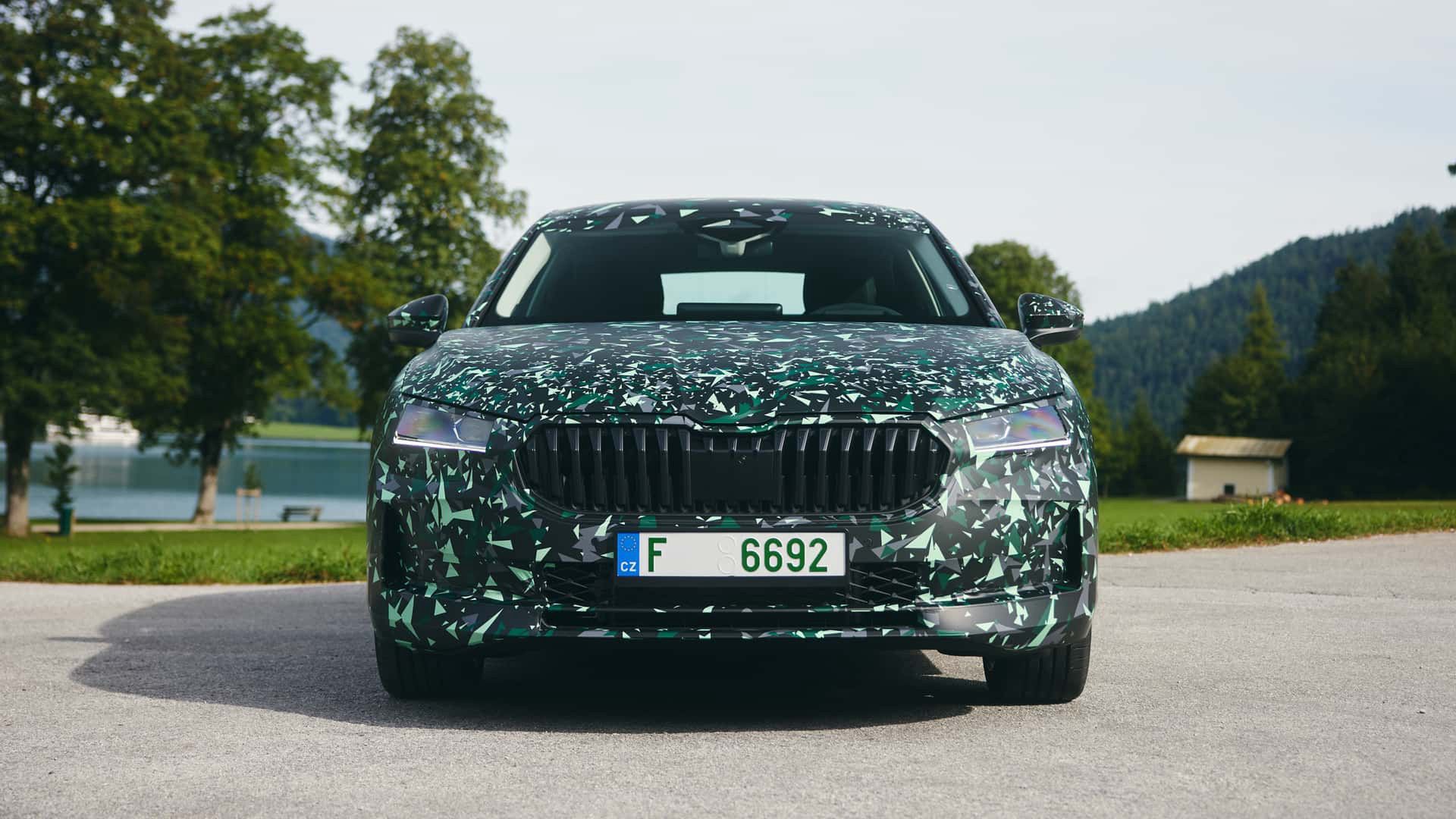 Nowa Škoda Superb