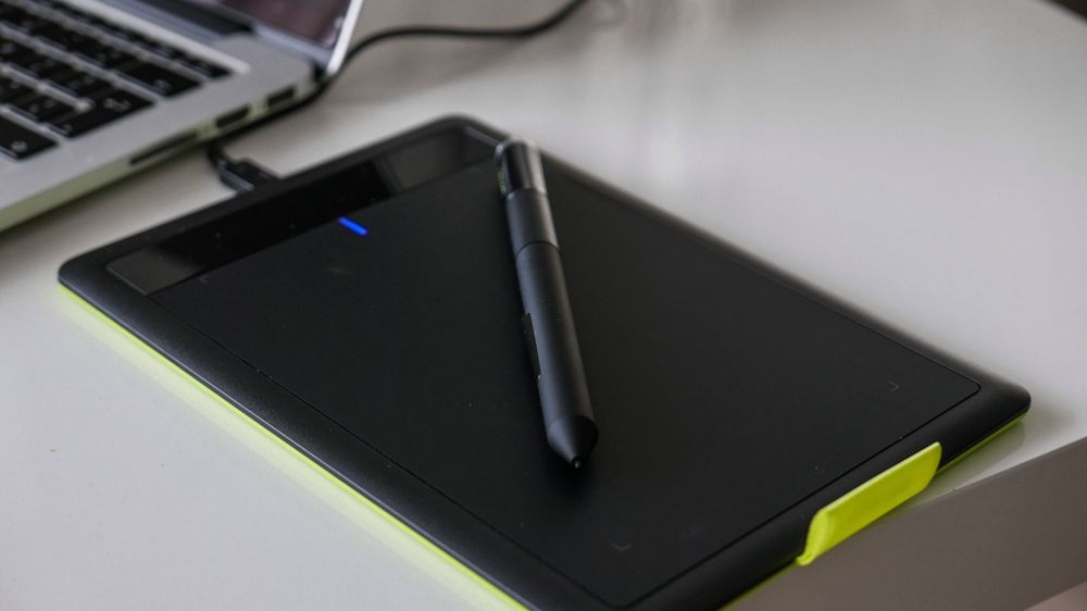 One by Wacom - jak sprawuje się tani tablet z Biedronki [pierwsze wrażenia] 1