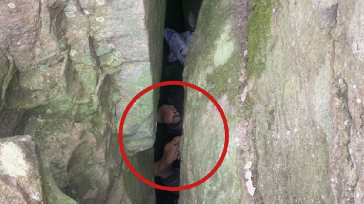 Kobieta utknęła na siedem godzin między skałami