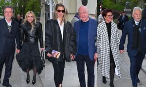 Tłum znanych twarzy bryluje na premierze "Horacjusza" w Teatrze Polskim: Kwaśniewscy, Monika Olejnik... (ZDJĘCIA)