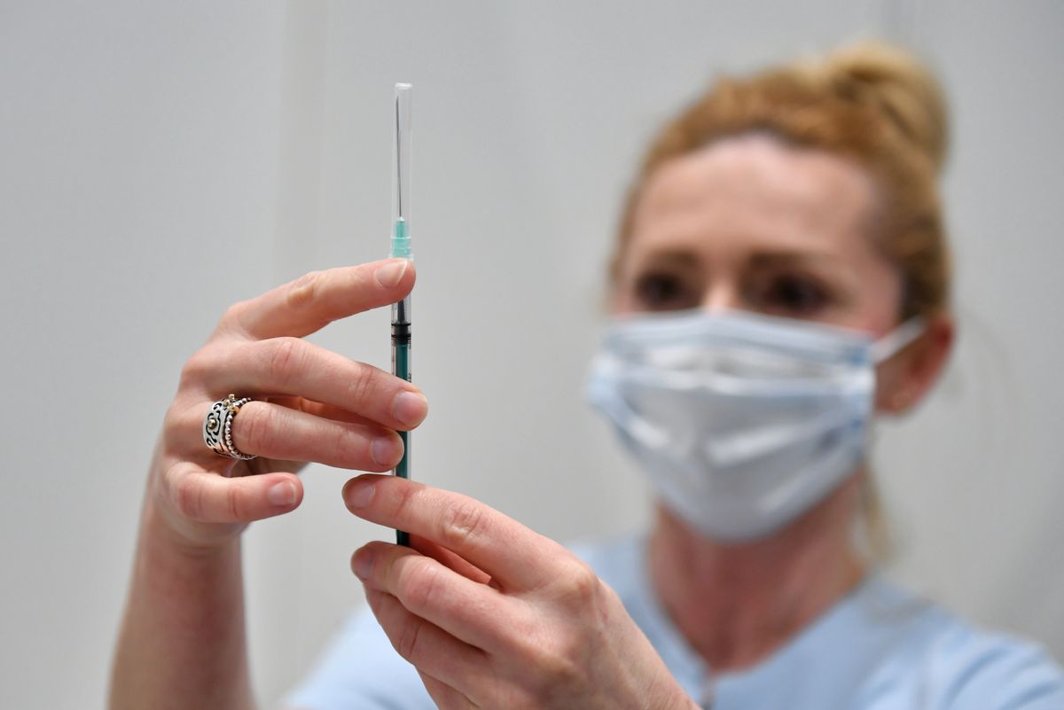 Aby zwalczyć epidemię, konieczne może się okazać wprowadzenie obowiązkowych szczepień