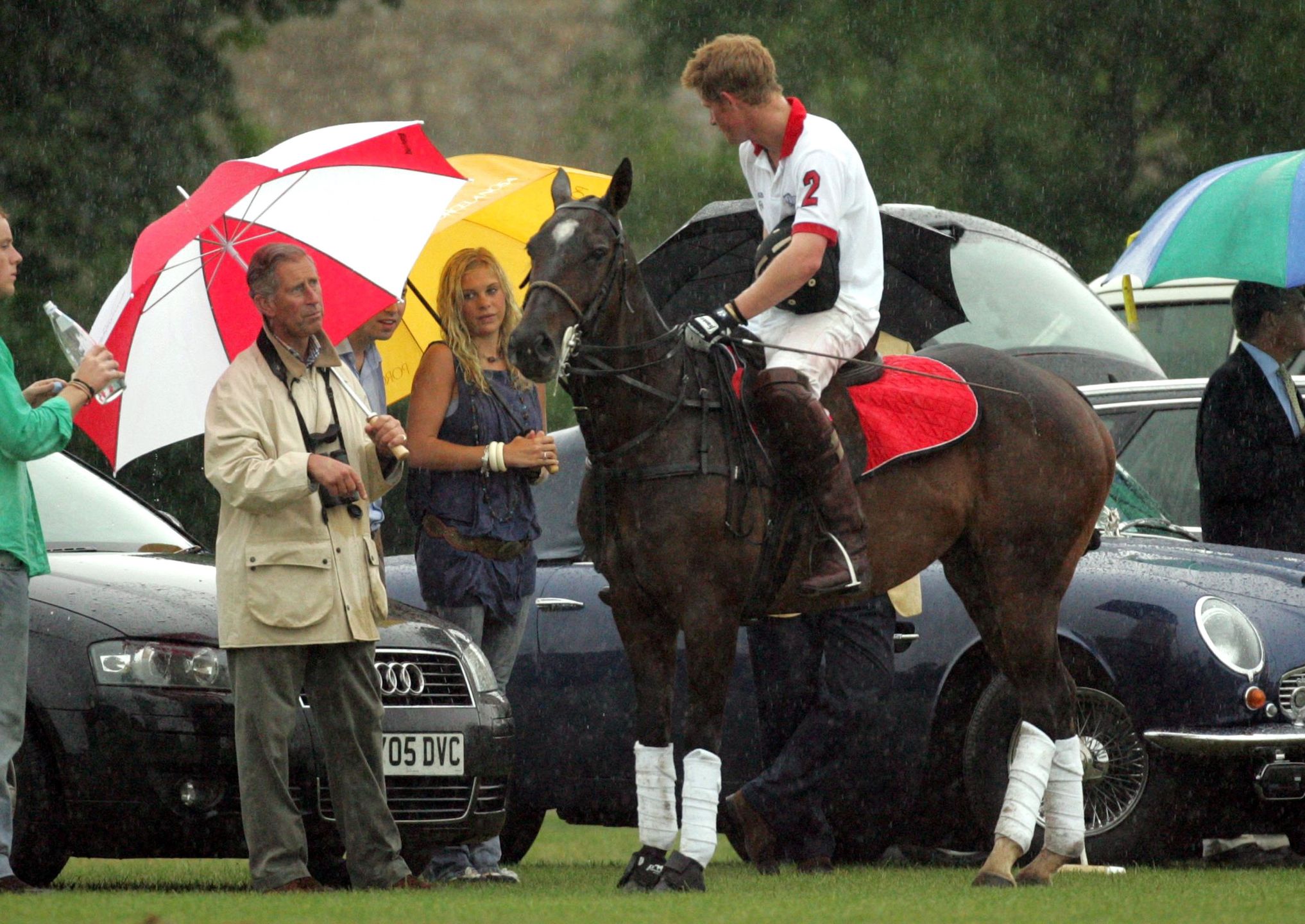 Książę Harry i Chelsy Davy, król Karol III