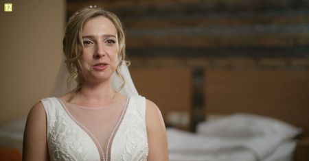 "Ślub od pierwszego wejrzenia": Marta już nie jest szarą myszką. Pozuje w samym ręczniku