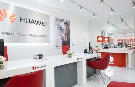 Huawei w Polsce z całodobową infolinią