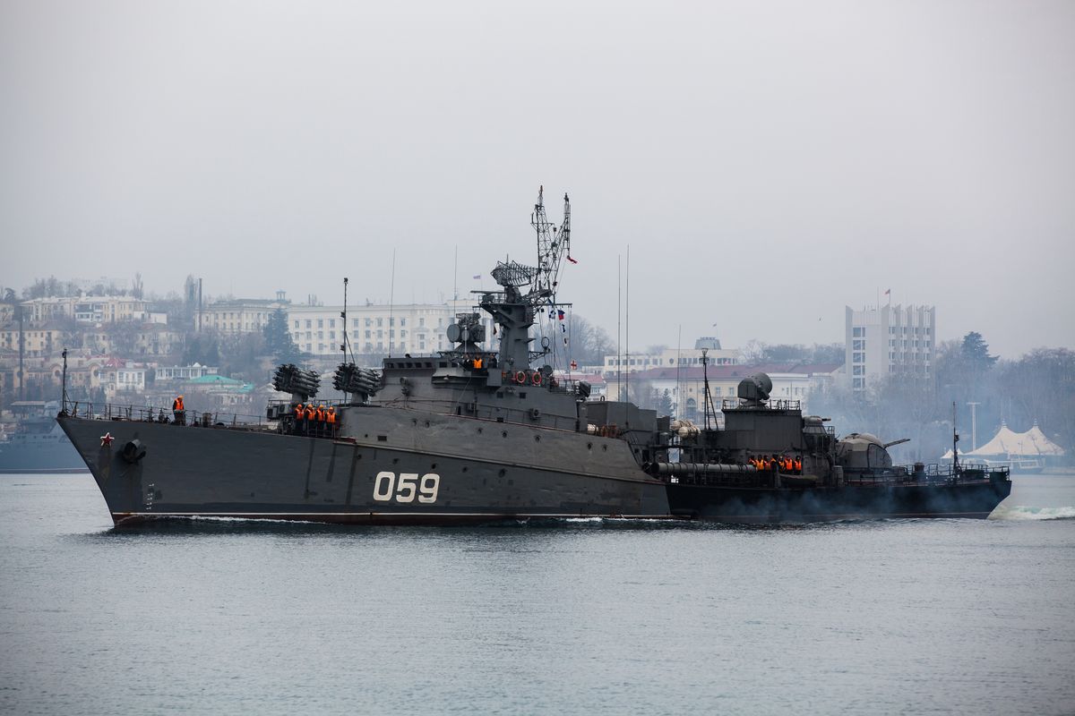 Rosyjski okręt wojenny w rejonie Sewastopola