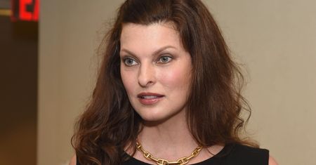 Linda Evangelista wraca na wybieg. Kilka lat temu przeszła zabieg, który trwale ją oszpecił