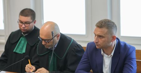 Bąkiewicz przed sądem. "Sprzeciwialiśmy się zakłócaniu mszy świętej"