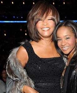 Chwilę przed swoją śmiercią Whitney Houston uratowała córkę. Mogła zginąć w podobny sposób