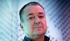 Jakub Bierzyński poprowadzi program „Bierzyński na żywca” w Wirtualnej Polsce