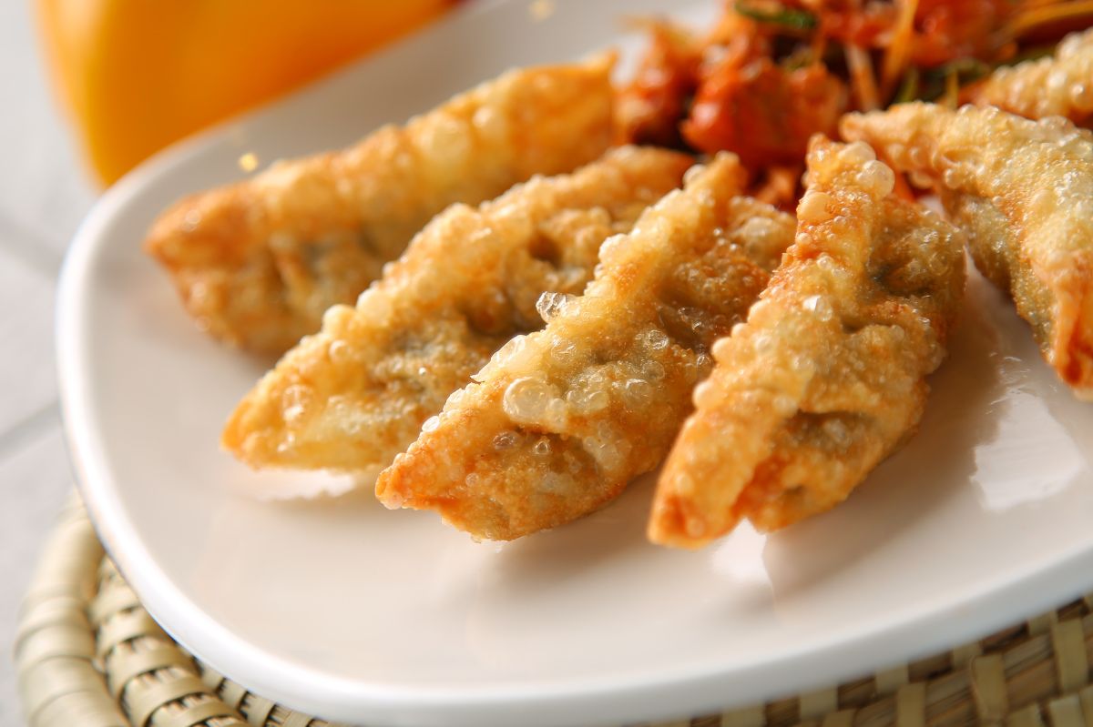 Na Węgrzech tak jedzą ziemniaki. Ten dodatek całkiem zmienia ich smak