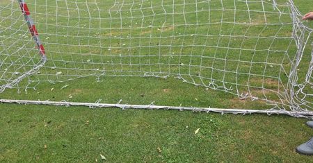 Wandalizm na stadionie ULKS Ciółkowo. Klub informuje o kolejnych zniszczeniach
