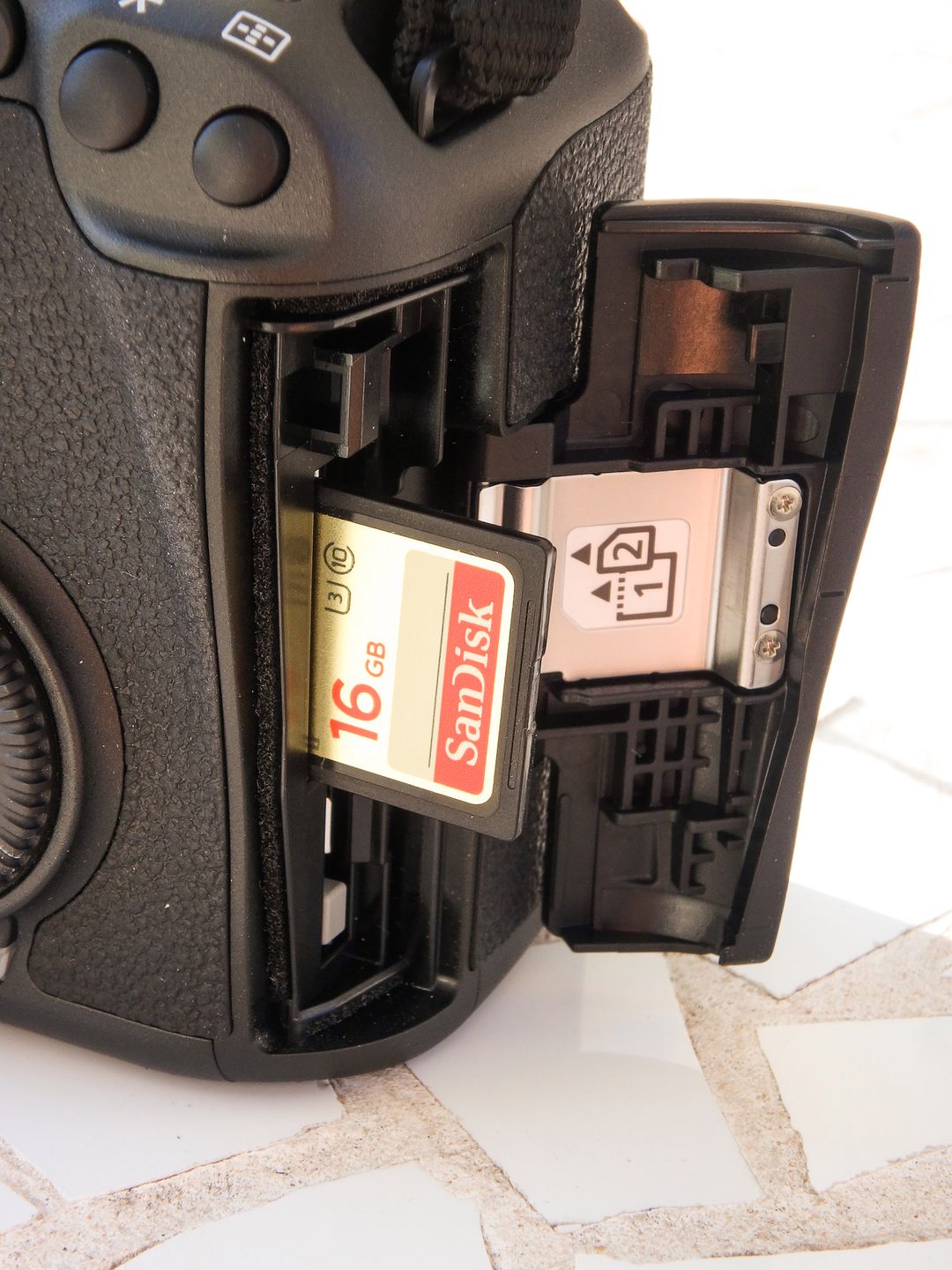 Canon EOS 5Ds R - wojna na megapiksele ma się dobrze [wideotest] 9