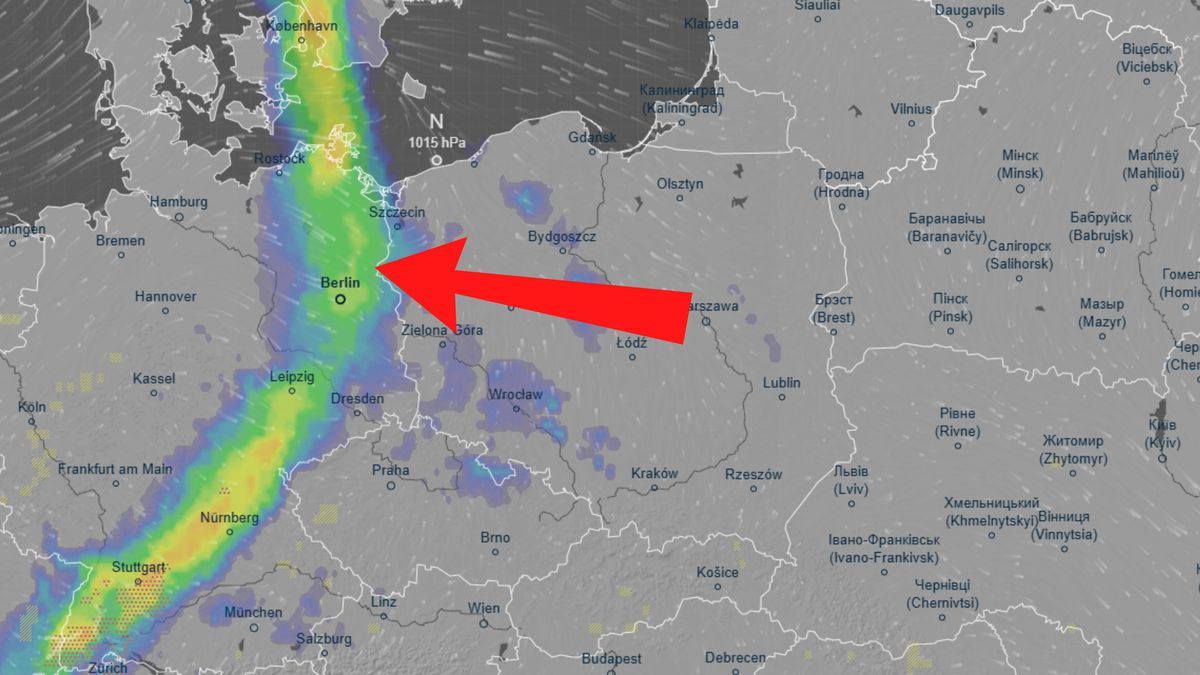 Opady deszczu mkną z Niemiec do Polski.