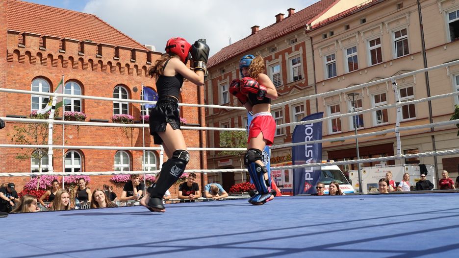 Boks. Szczecinek. Hopsa na Zachodzie