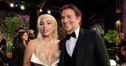 Bradley Cooper i Lady Gaga dolali oliwy do ognia. Tak witali się na gali