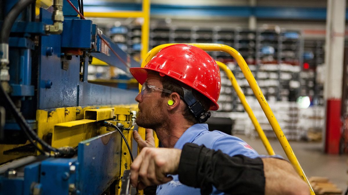 PMI dla przemysłu wystrzelił w górę. Najwyższy poziom od dwóch lat. 