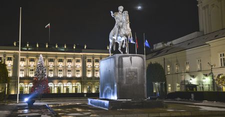 Potrącił starszą kobietę i odjechał. Odbiorą mu prezydencki order?