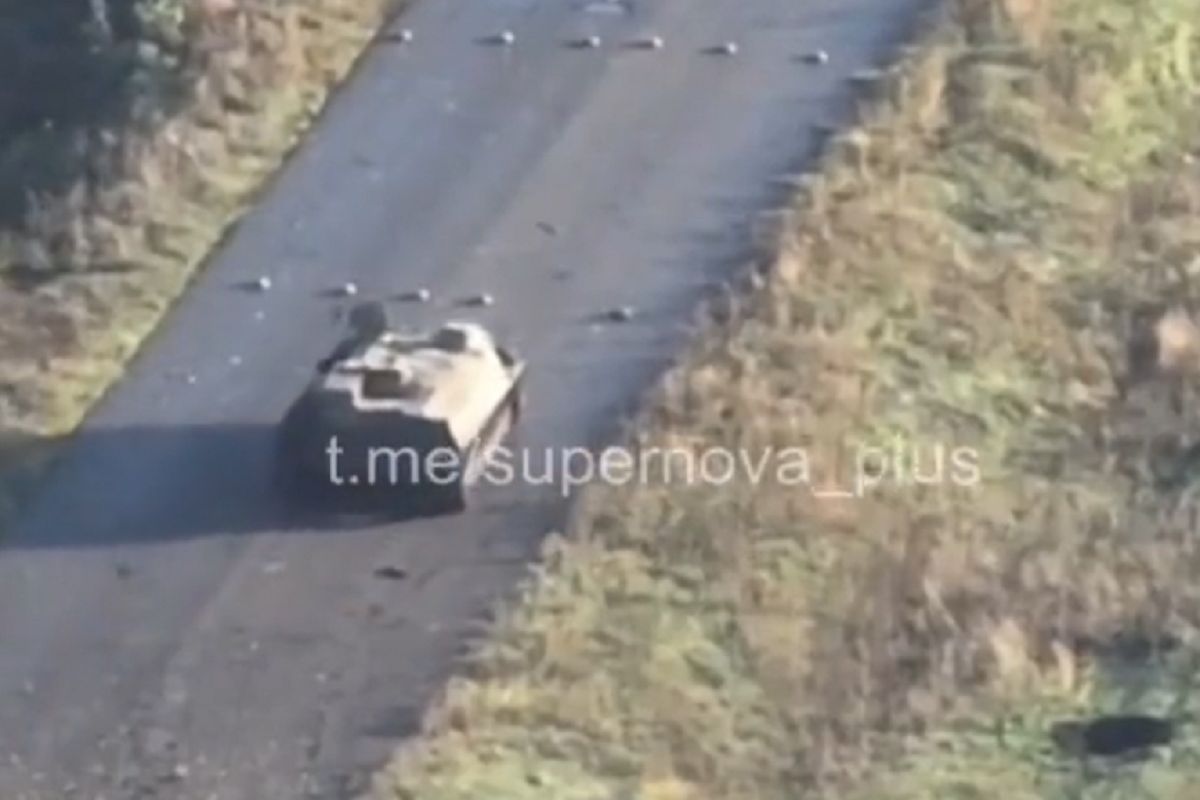 Rosyjski czołg kontra mina. Pokaz bezmyślności armii Putina. Nagranie