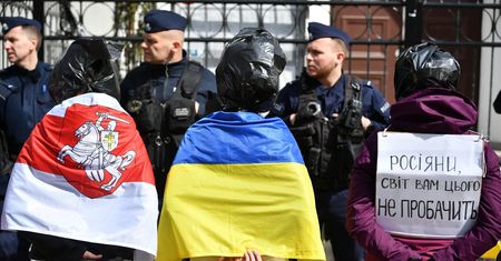 Martyna Wojciechowska udostępniła mocne zdjęcia. Tak kobiety strajkowały przeciwko gwałtom