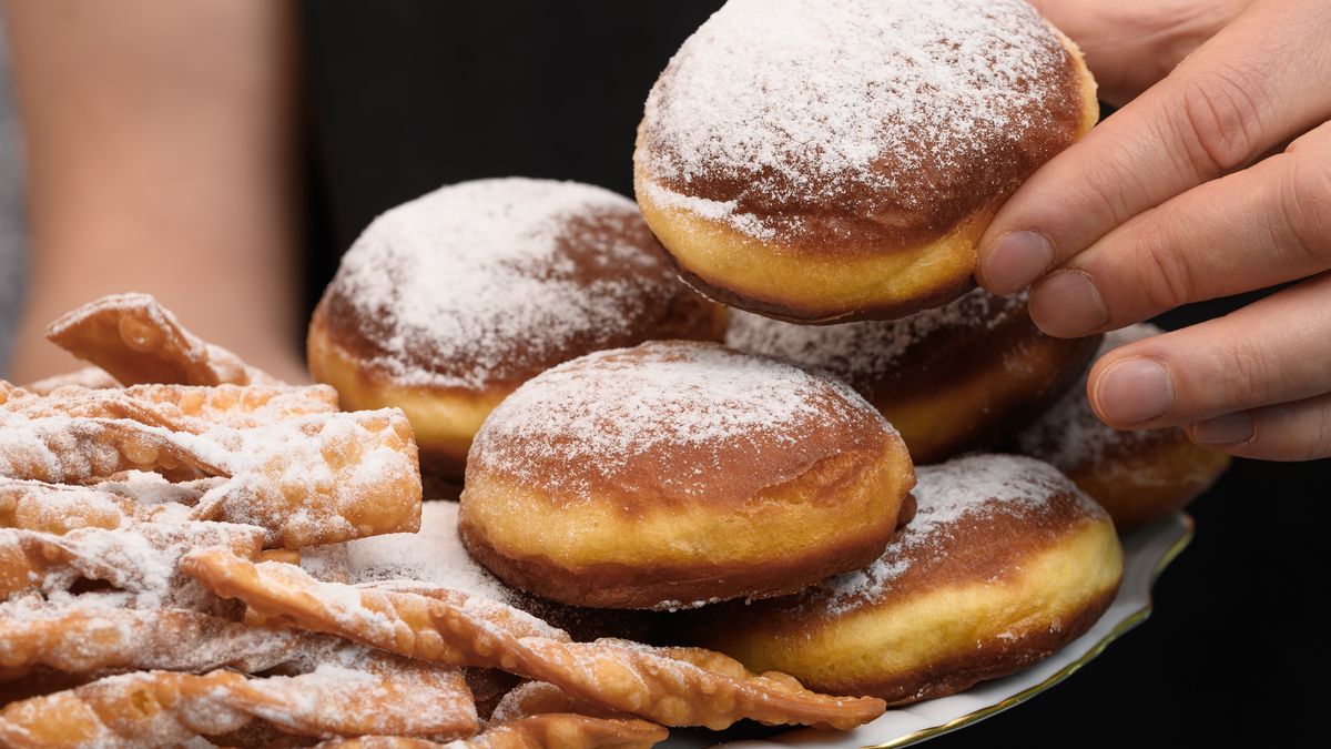 Ile kalorii ma jeden zjedzony pączek?