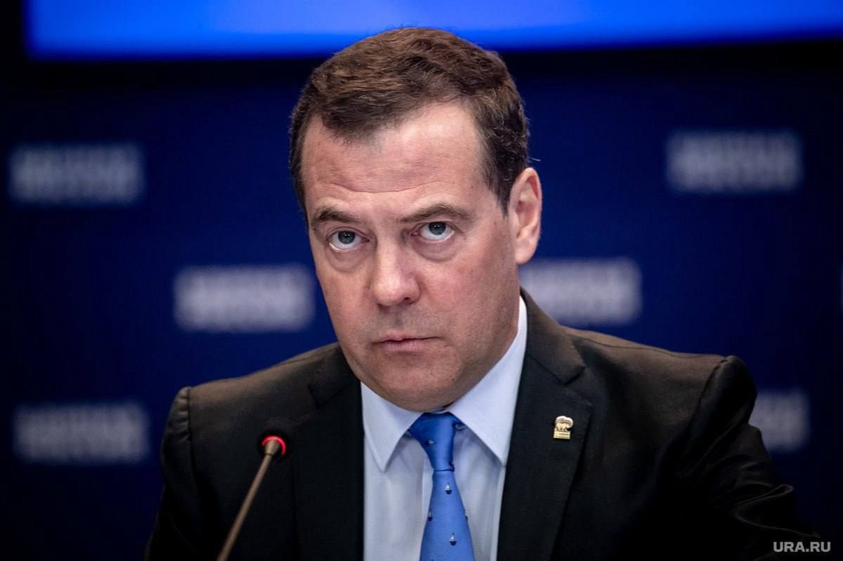 Kuriozalny wpis. Miedwiediew już ogłasza zwycięstwo