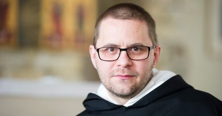 Ojciec Gużyński: Każdy ksiądz powinien być promotorem akcji szczepionkowej