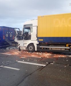 Śląskie. Karambol w Koziegłowach. Zderzenie czterech ciężarówek