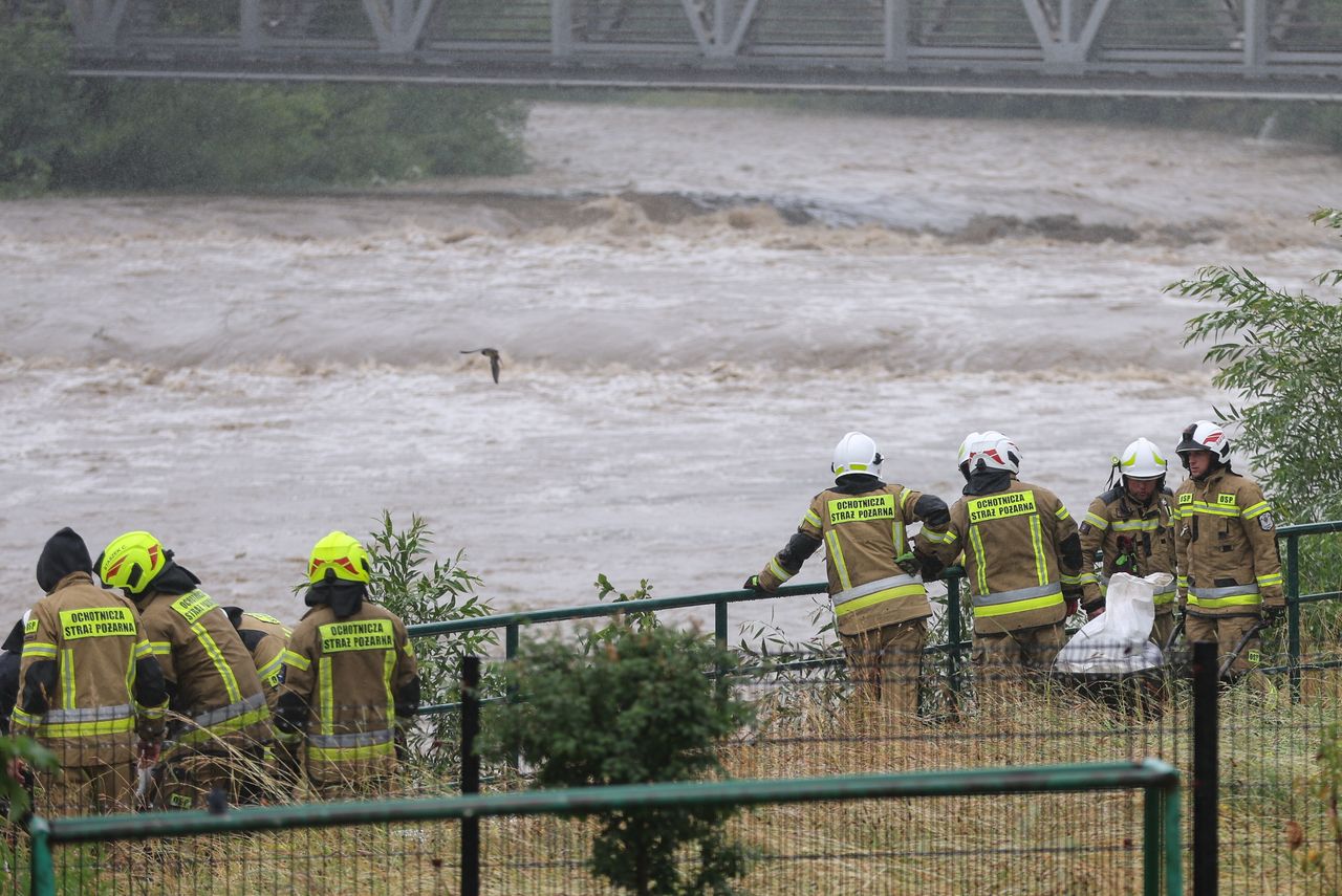 Front przechodzi przez Polskę. Pół tysiąca interwencji straży pożarnej
