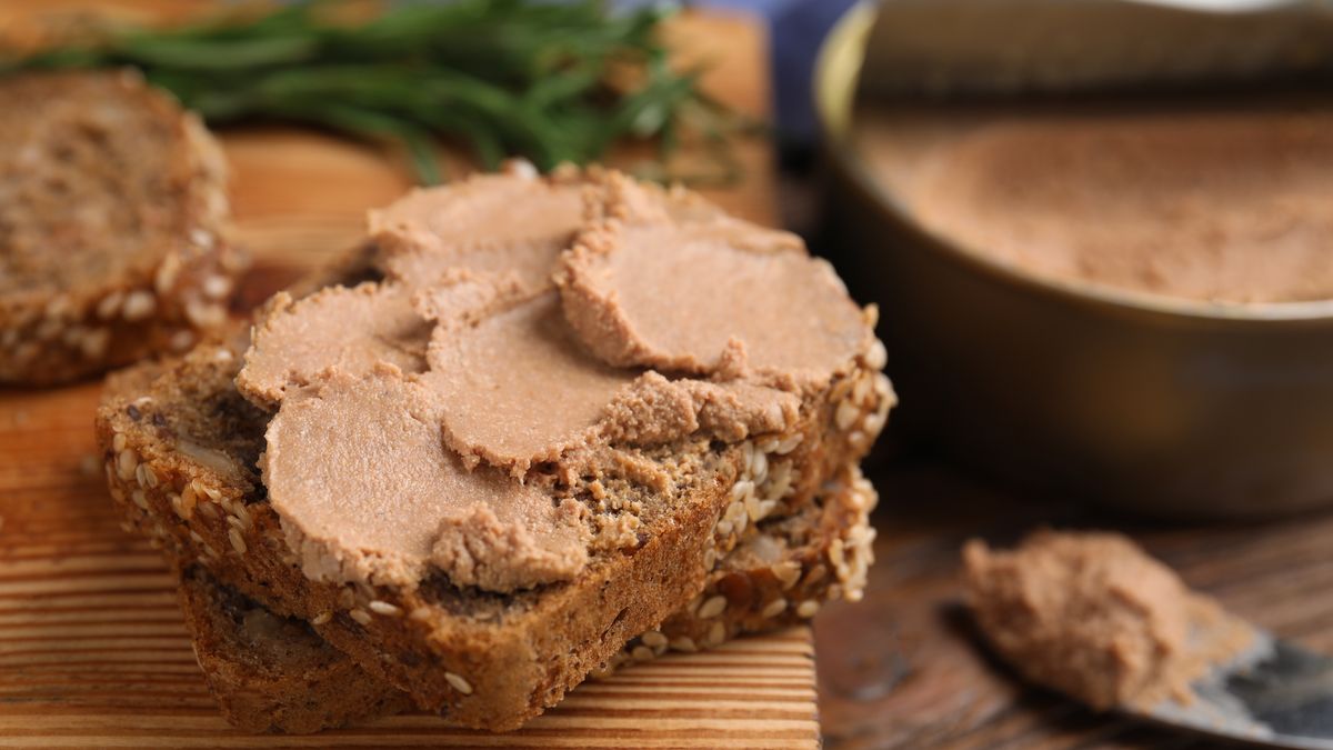 Sprawdź etykietę pasztetu z puszki