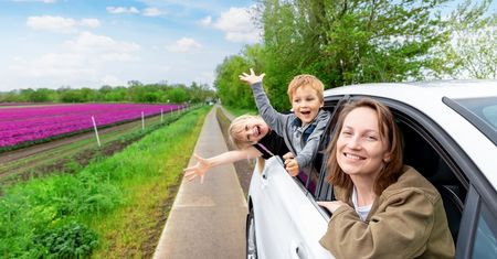 Co spakować do auta na podróż z dzieckiem? Lista must-have