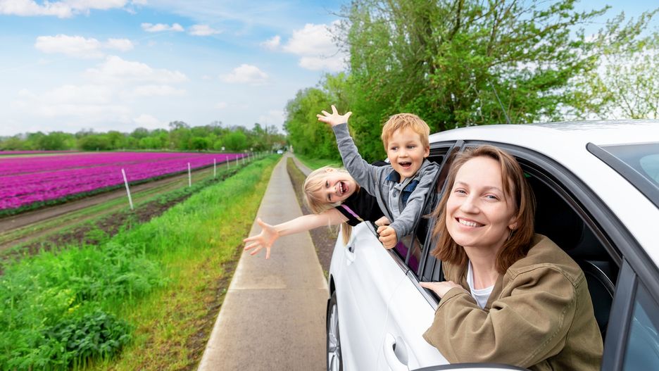Co spakować do auta na podróż z dzieckiem? Lista must-have
