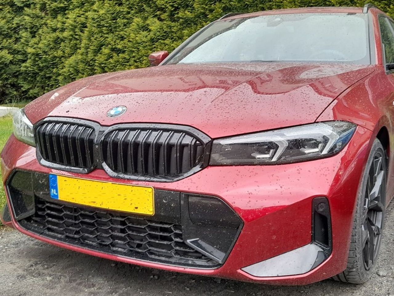 Jeździli po Polsce kradzionym autem. Jest warte 300 tysięcy zł