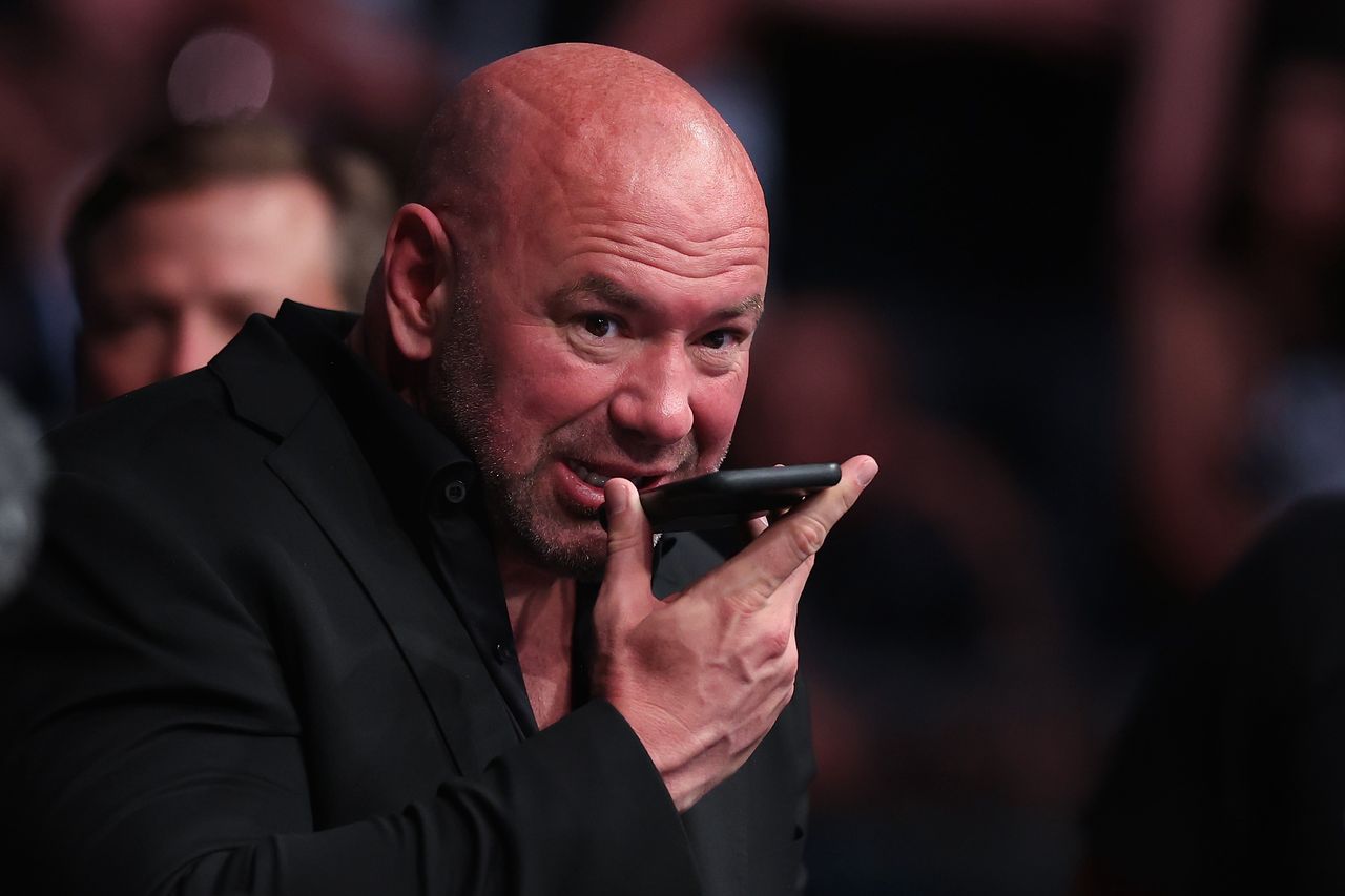 The UFC boss received an expensive gift. He revealed how much it cost.